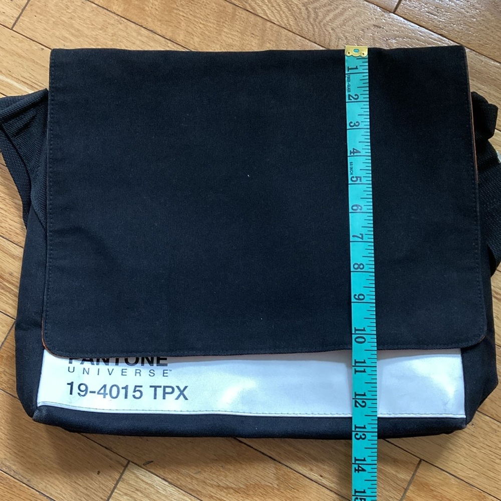 Pantone Messenger Bag - Picture 14 of 15